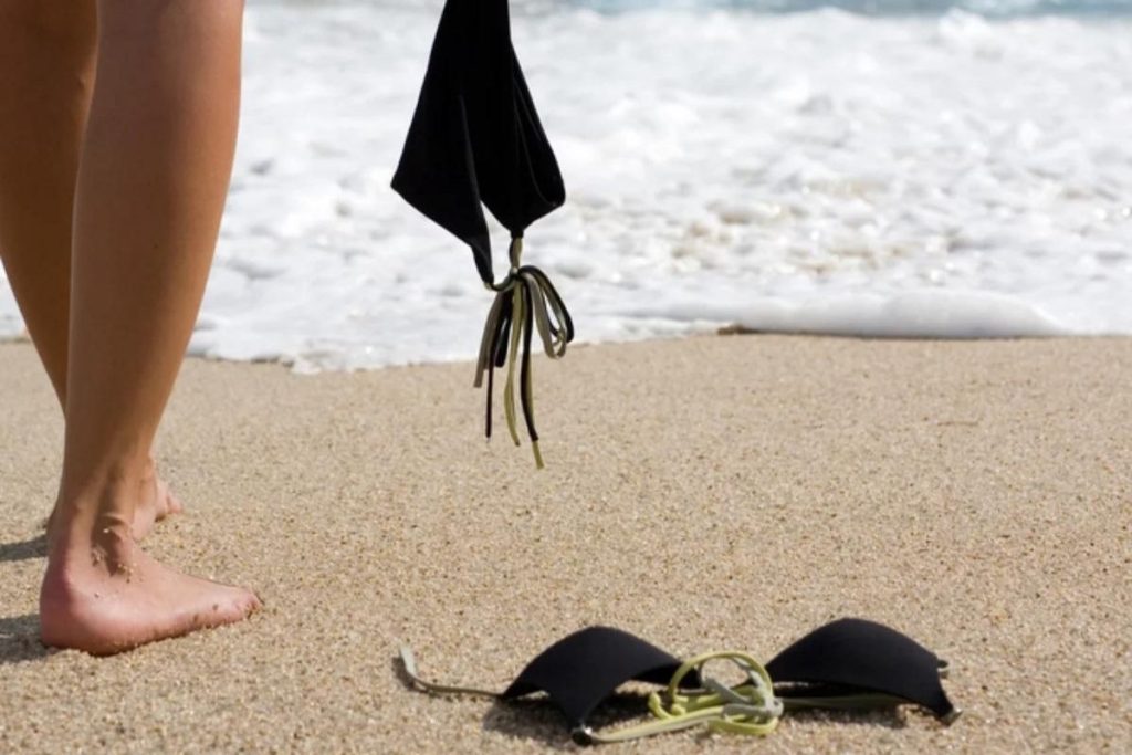 8-Praias-de-Nudismo-no-Brasil-1024x683 